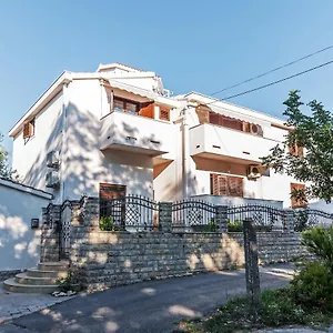 Zlata Apartament